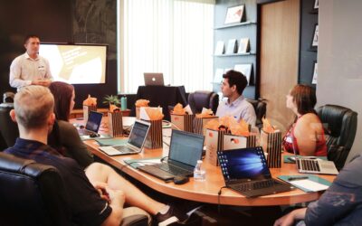 Pourquoi adopter un CRM pour booster la croissance de votre entreprise